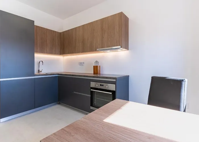 Season Surprise Apartment